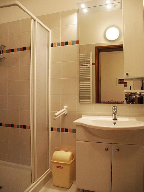 Apartments Villa Fernetich Premantura Chambre photo
