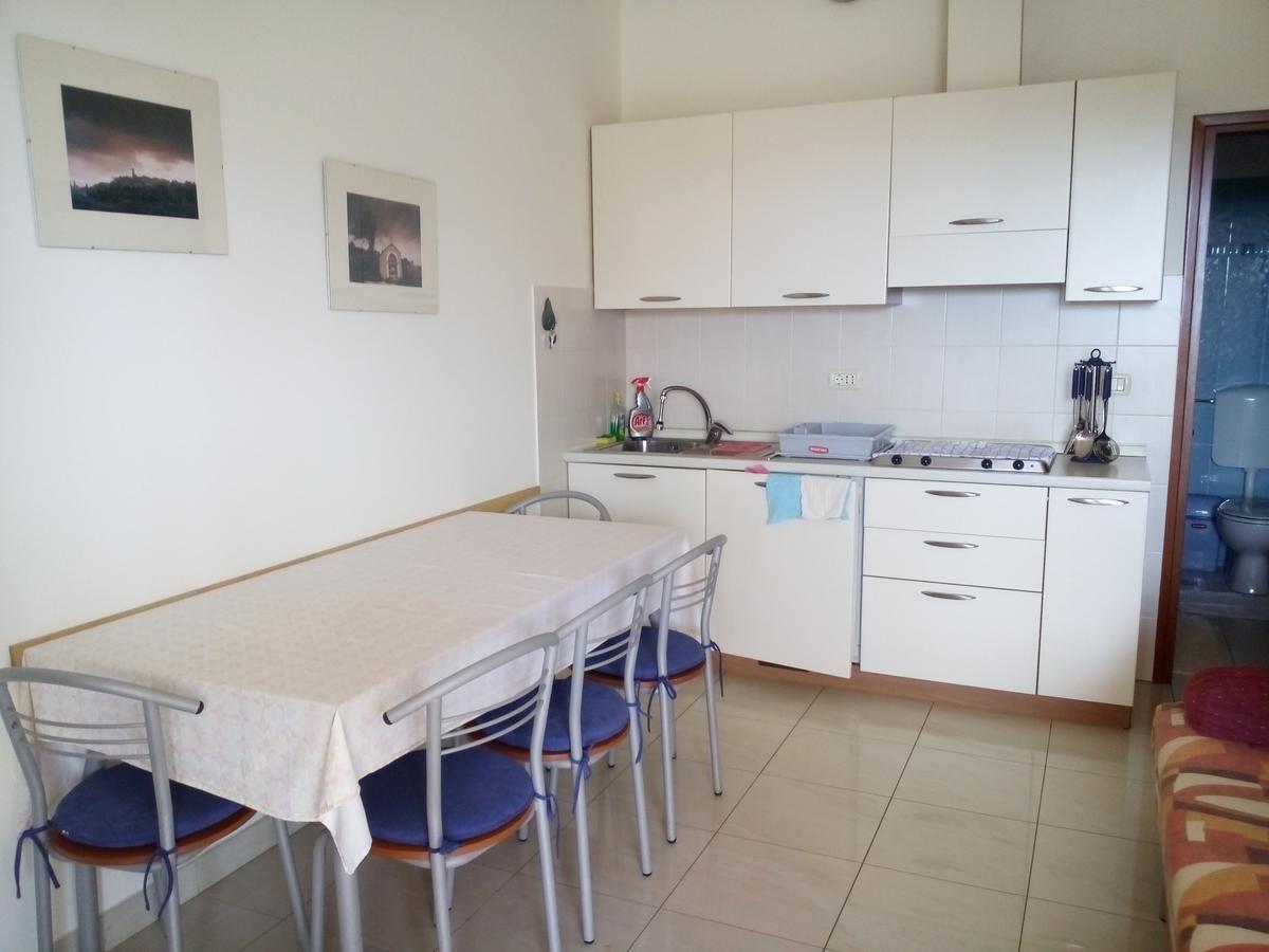 Apartments Villa Fernetich Premantura Extérieur photo
