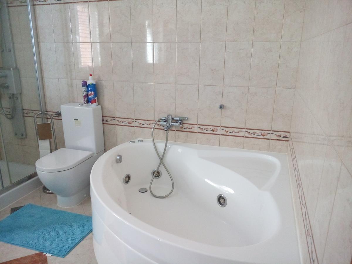 Apartments Villa Fernetich Premantura Extérieur photo