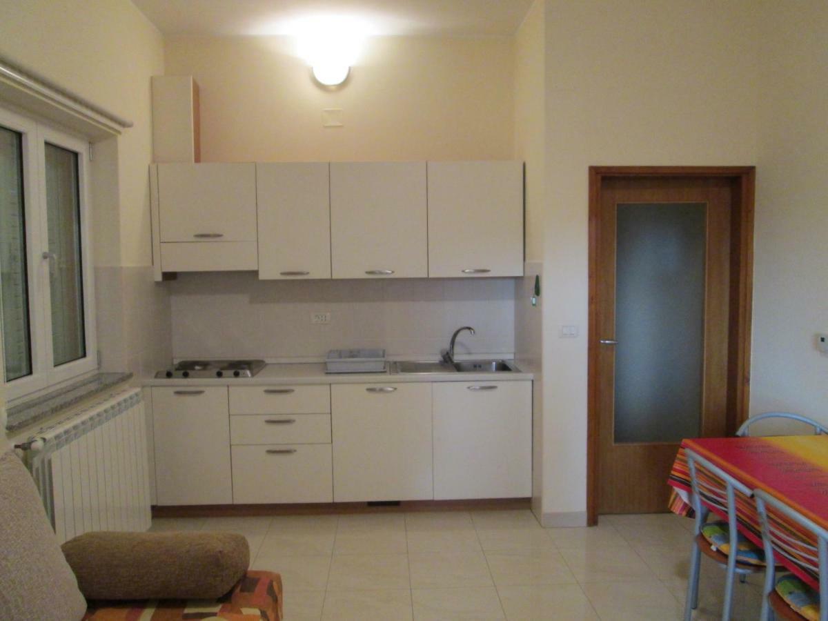 Apartments Villa Fernetich Premantura Extérieur photo